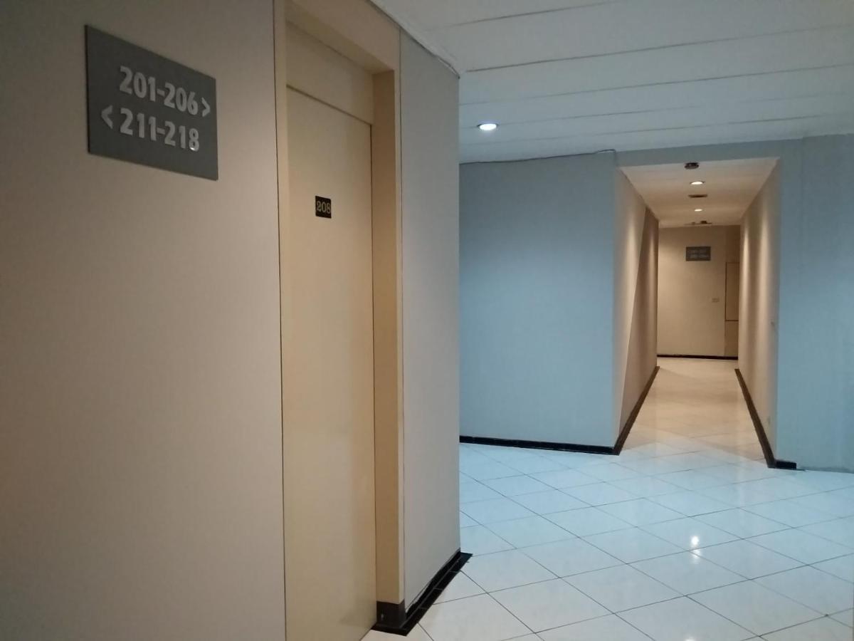 K-Style Eco Hotel Jakarta Buitenkant foto