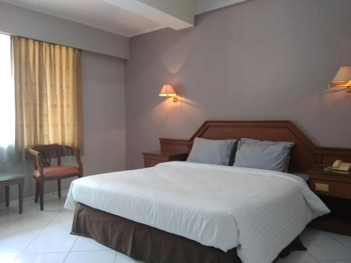 K-Style Eco Hotel Jakarta Buitenkant foto