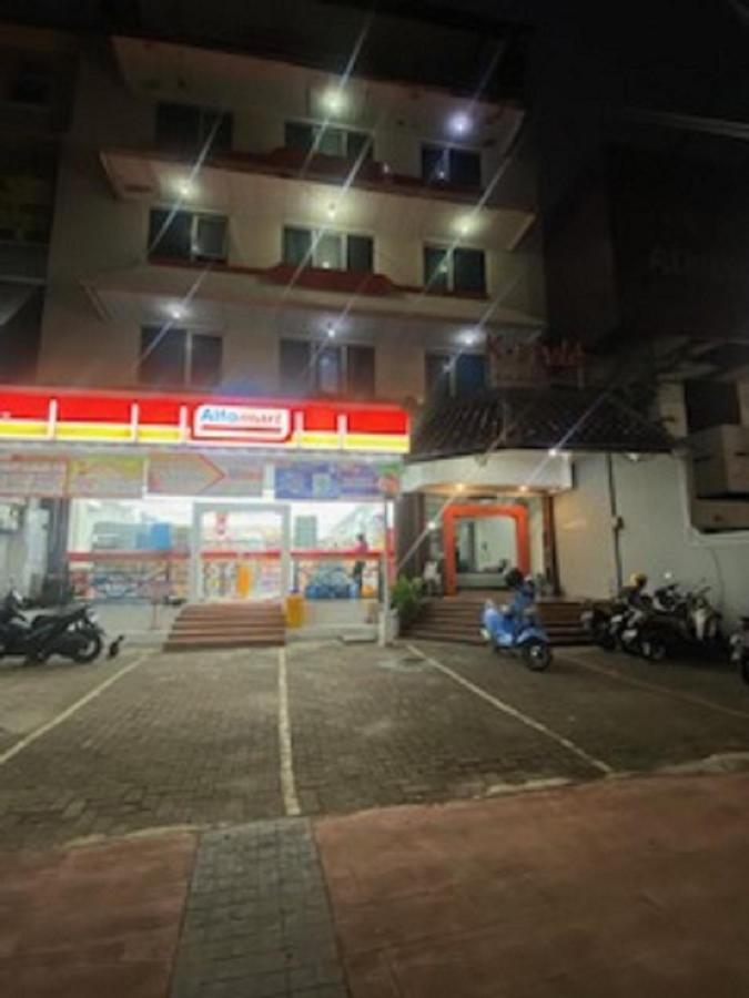 K-Style Eco Hotel Jakarta Buitenkant foto
